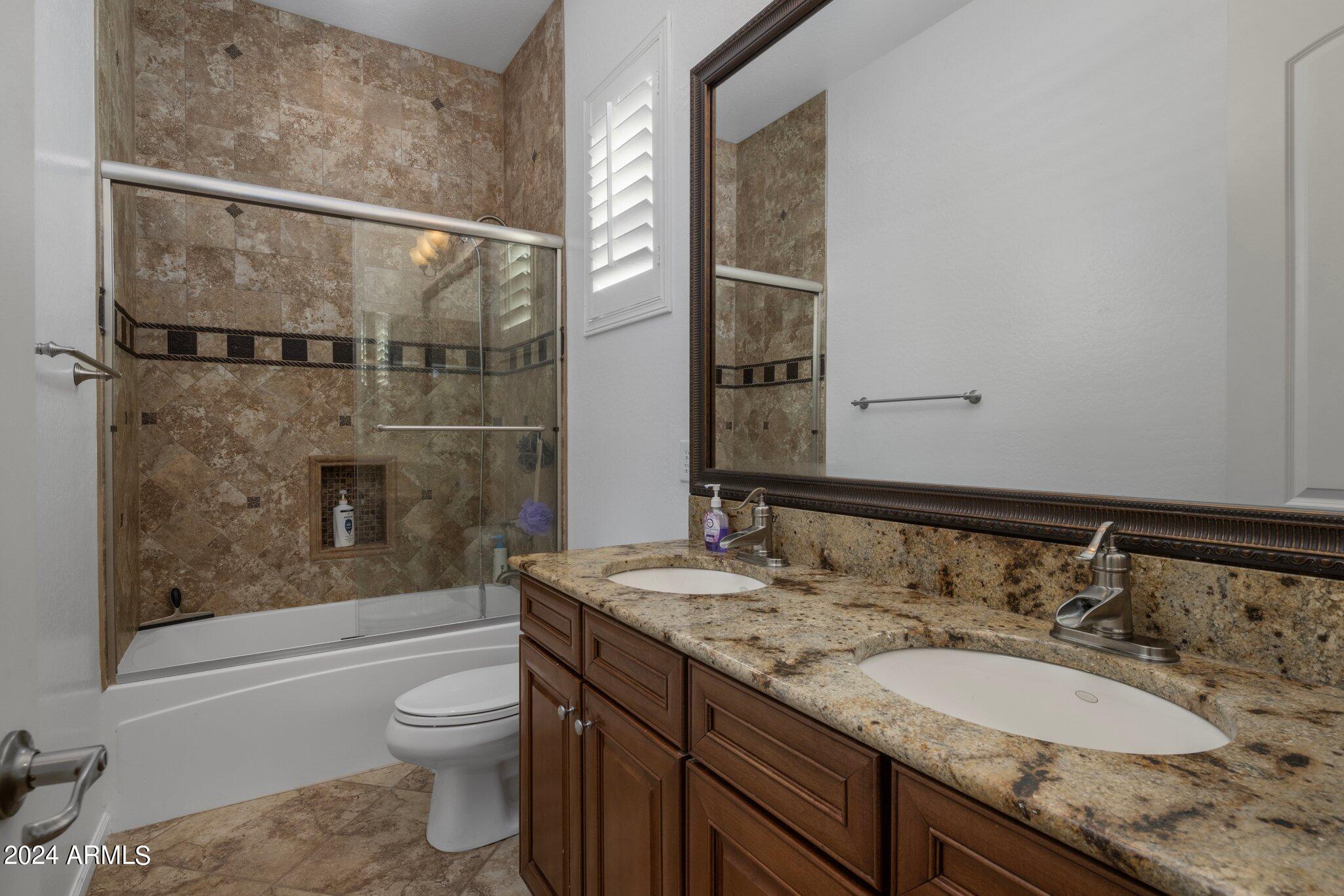 2416 E CHARLENE Place