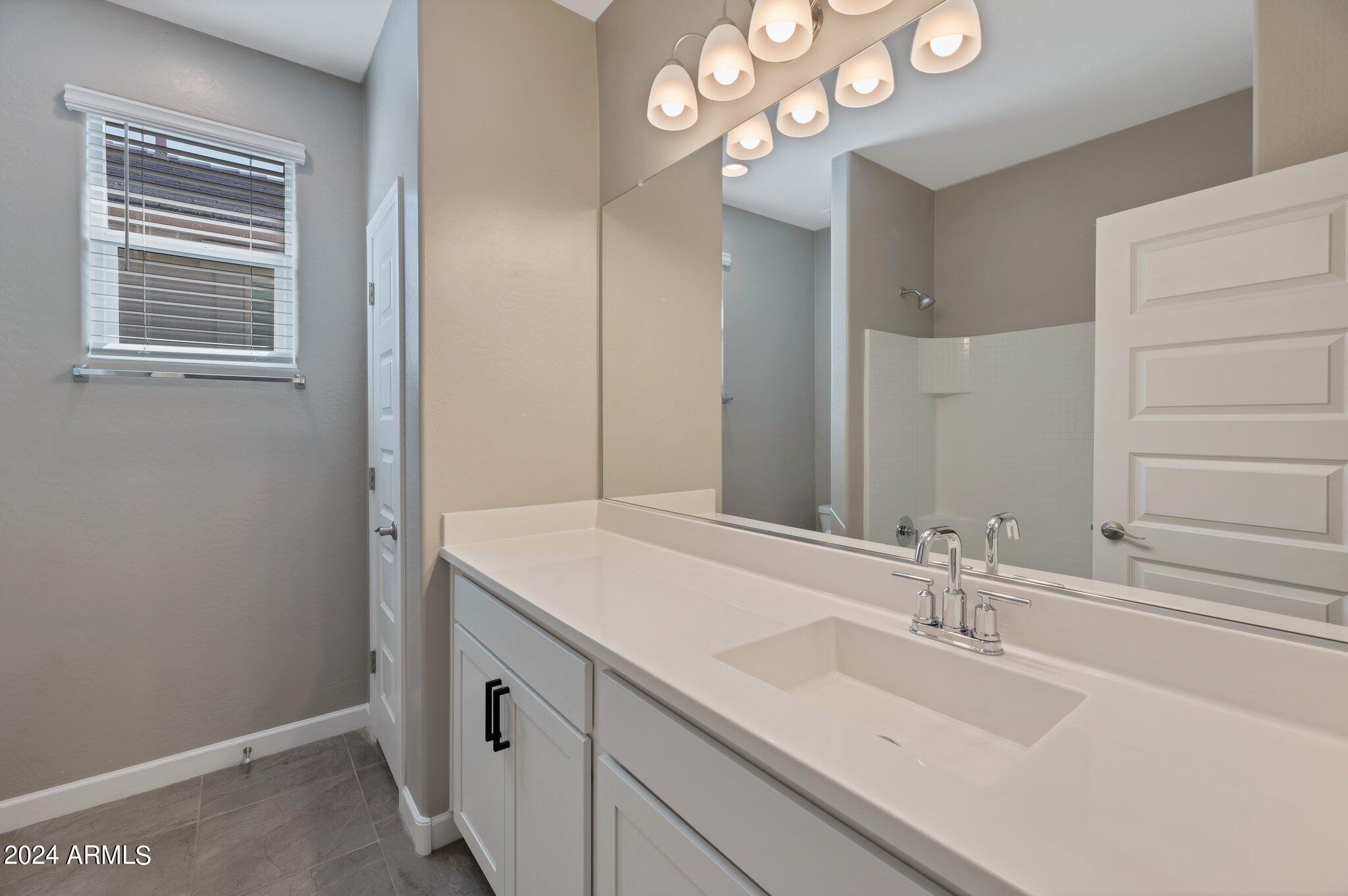 4408 W GARY Way