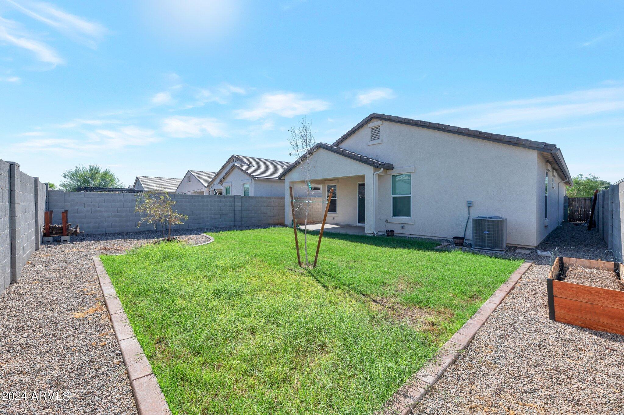 4408 W GARY Way