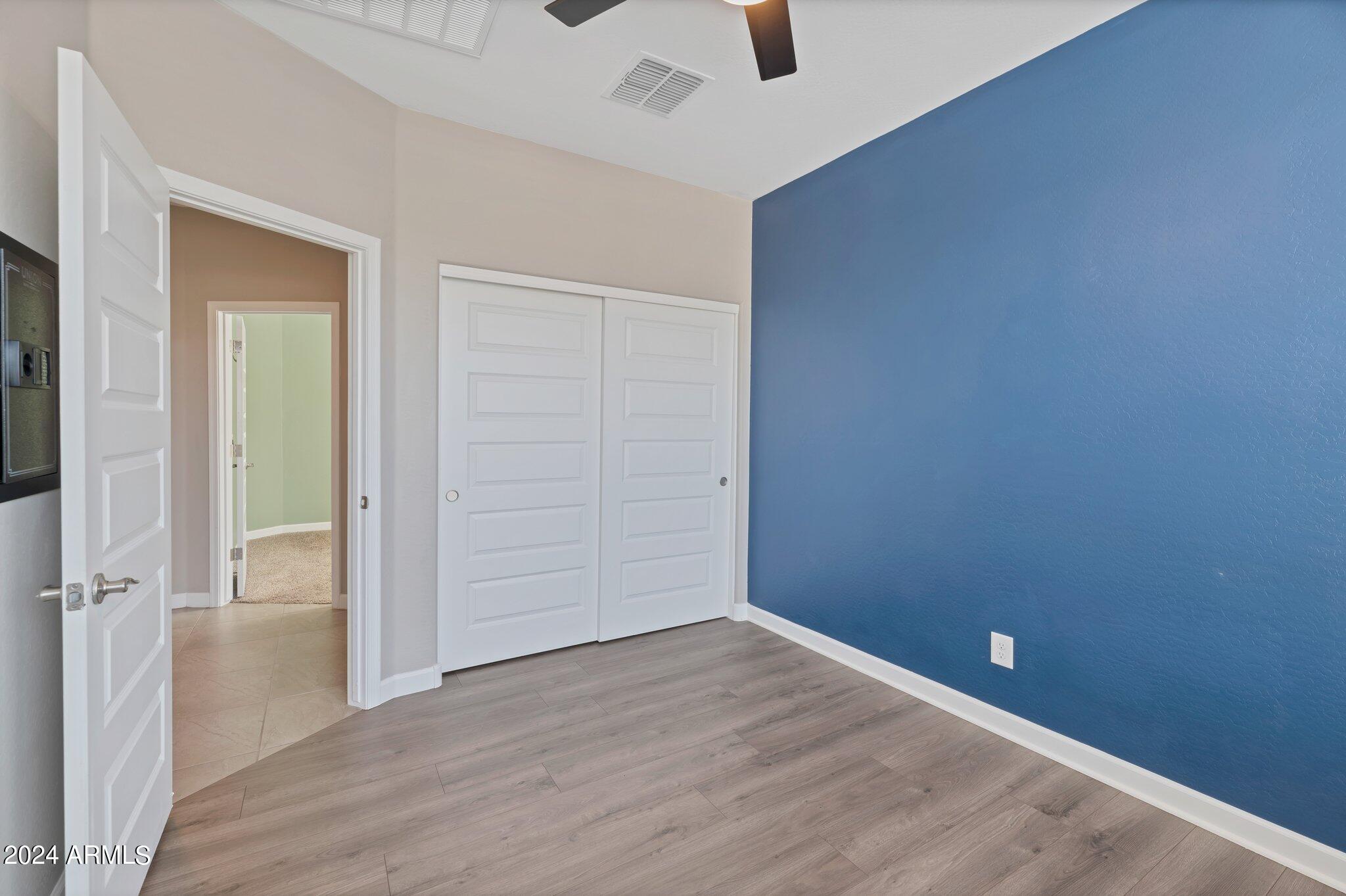 4408 W GARY Way