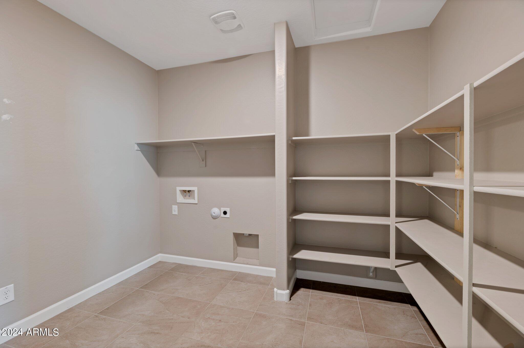 4408 W GARY Way