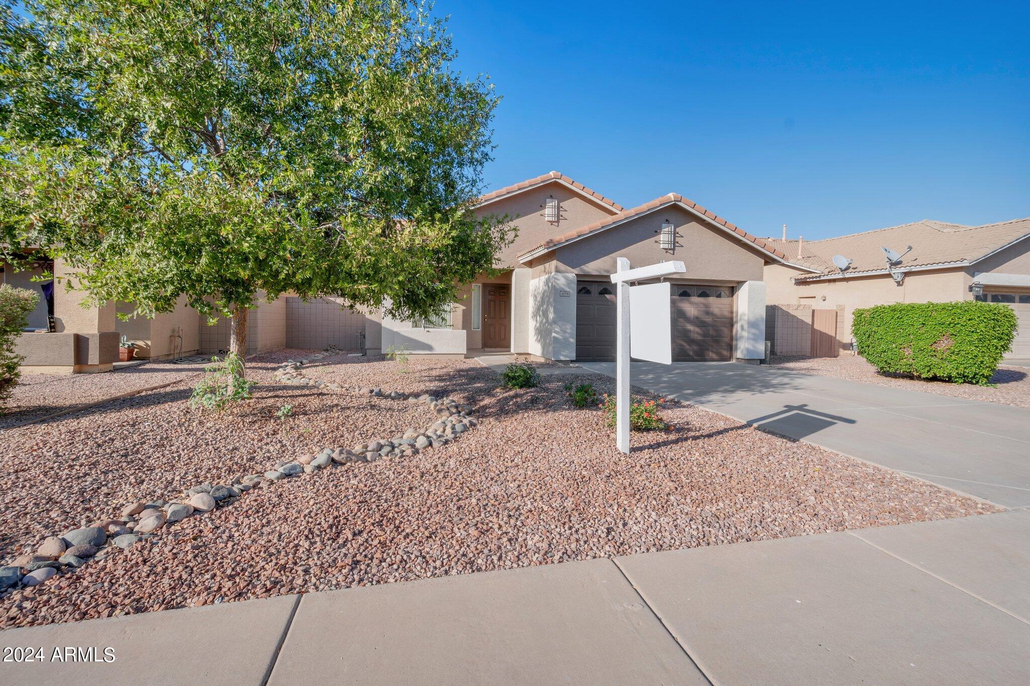 3694 E LONGHORN Drive