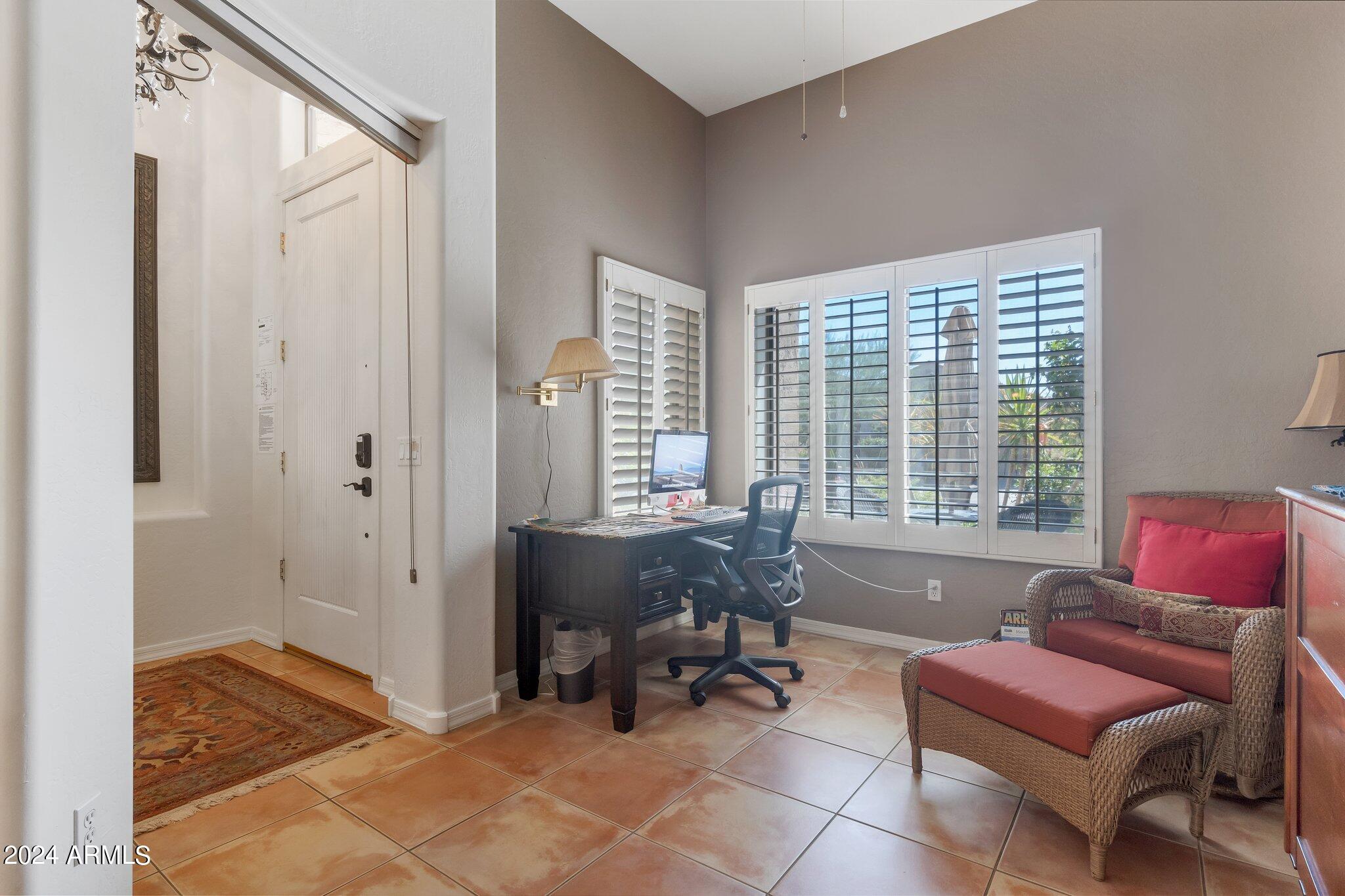 7622 E VIA DEL SOL Drive