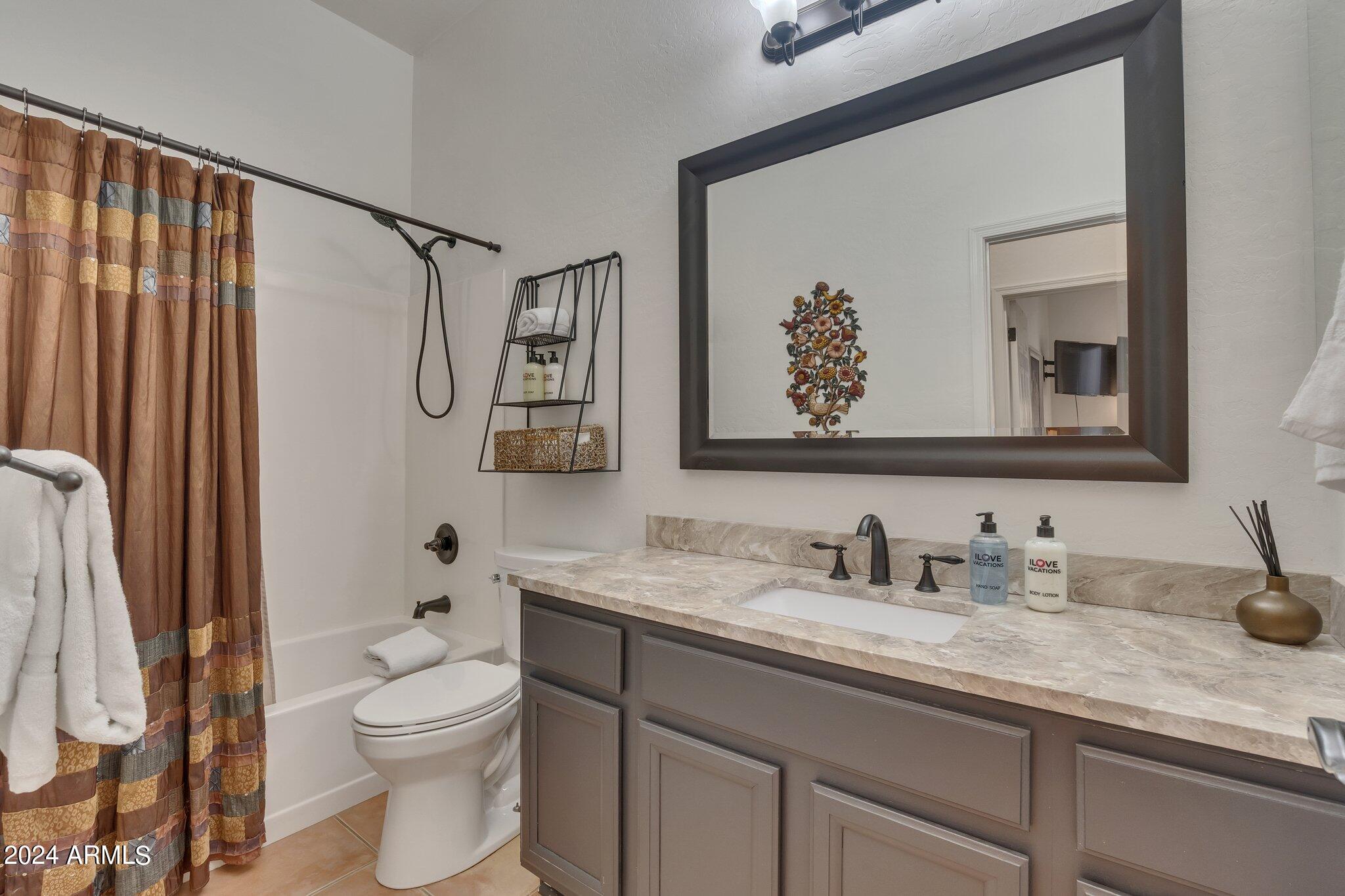 7622 E VIA DEL SOL Drive
