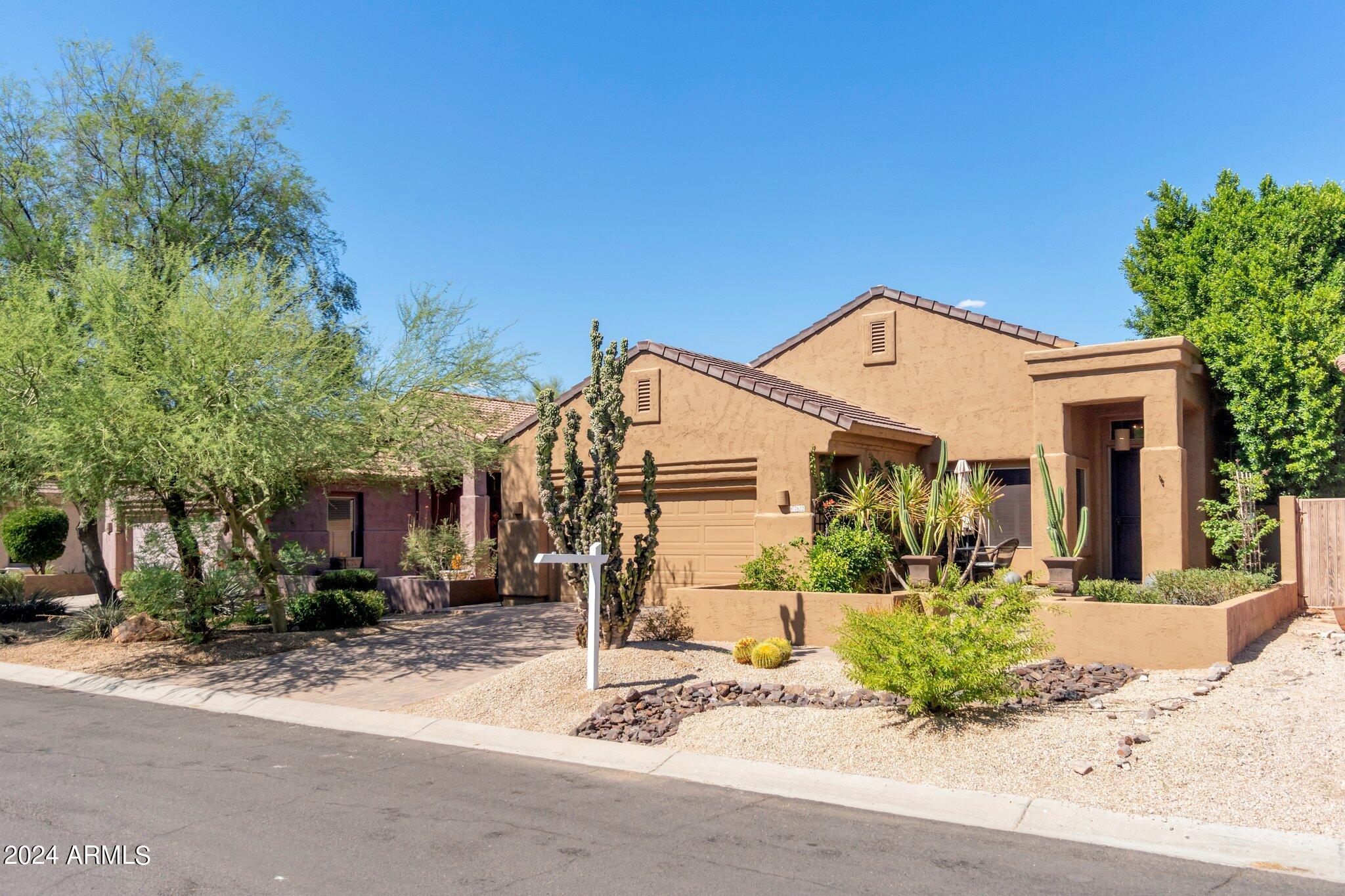 7622 E VIA DEL SOL Drive