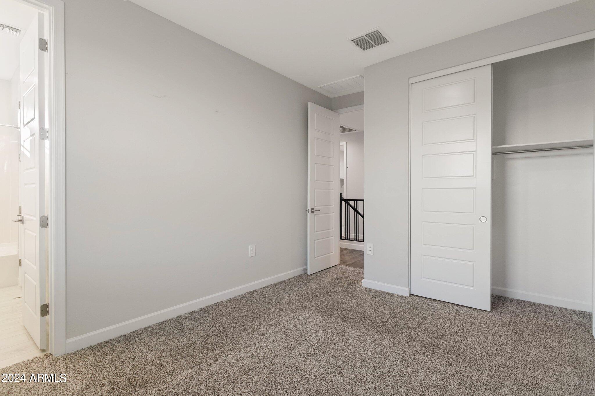 4868 E MURIEL Drive