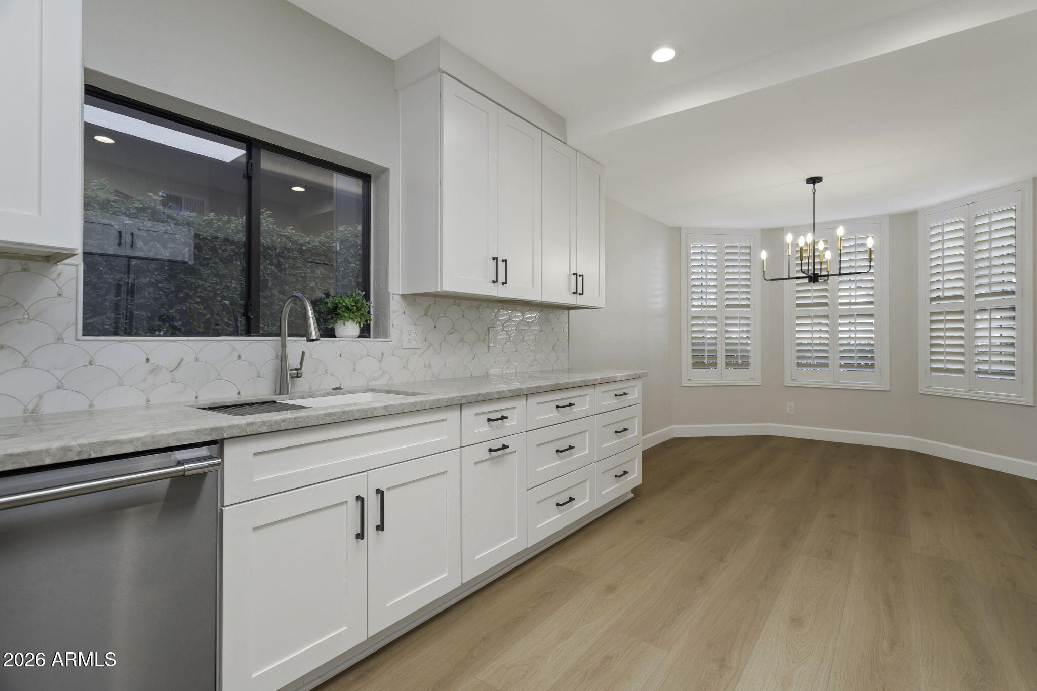 4109 E ALTADENA Avenue