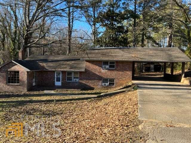 220 E Memorial Drive