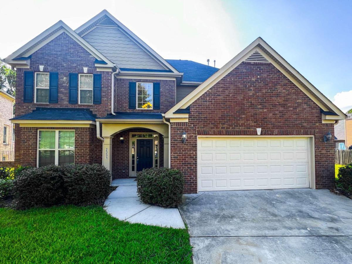 2331 Alexander Top Place