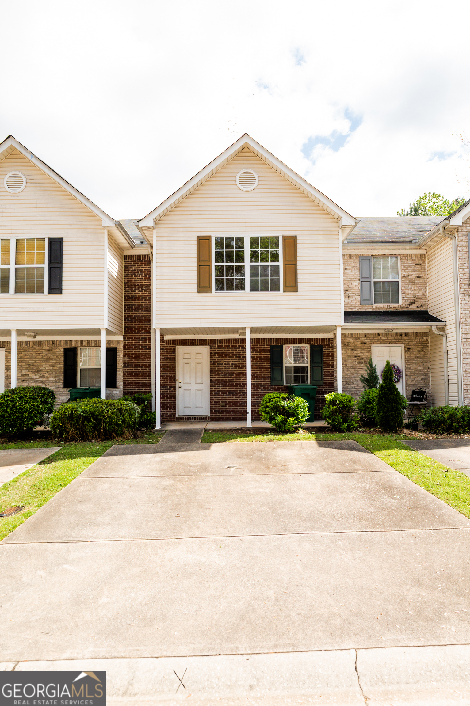 1536 Eastern Sunrise Lane