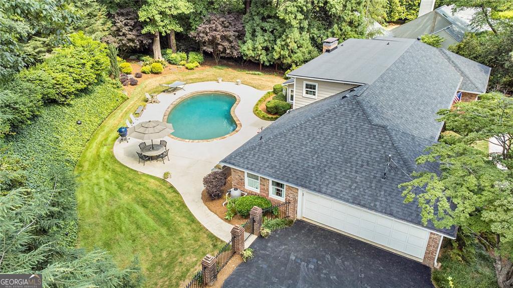 6140 Riverwood Drive