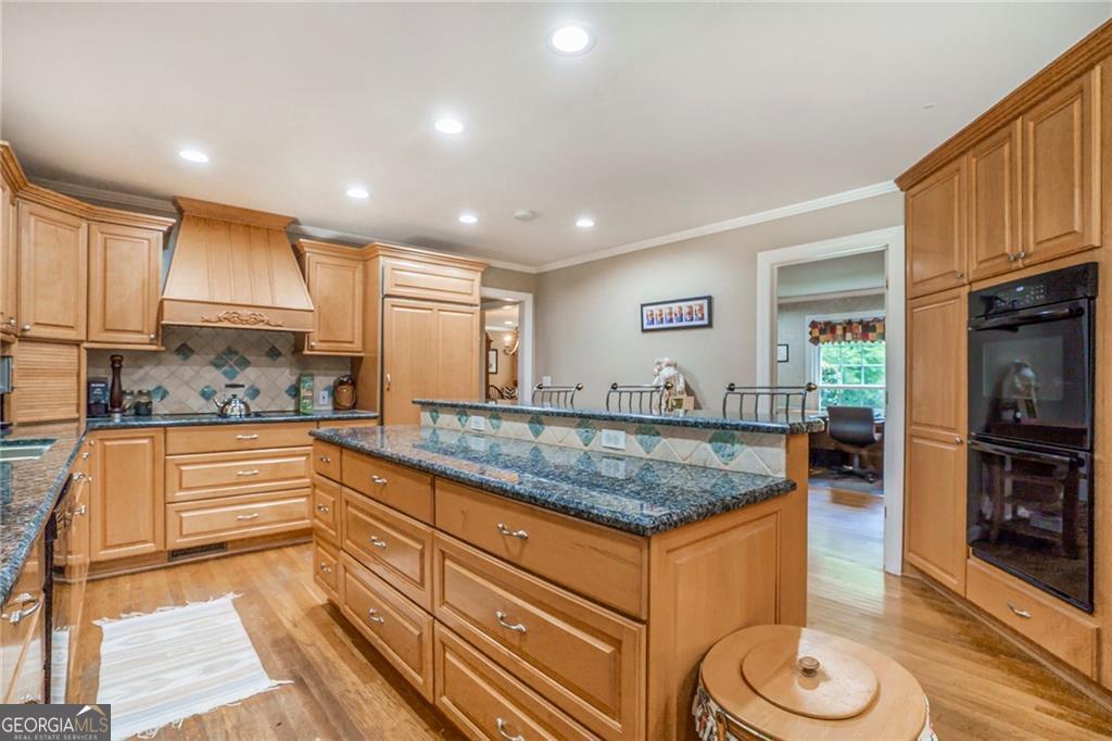 6140 Riverwood Drive