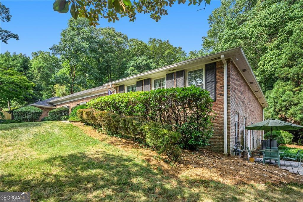 6140 Riverwood Drive