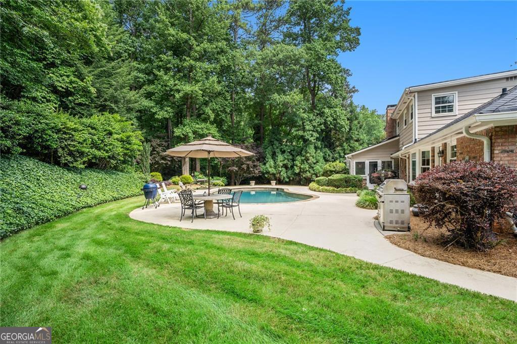 6140 Riverwood Drive