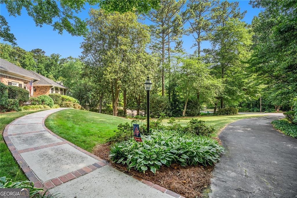 6140 Riverwood Drive