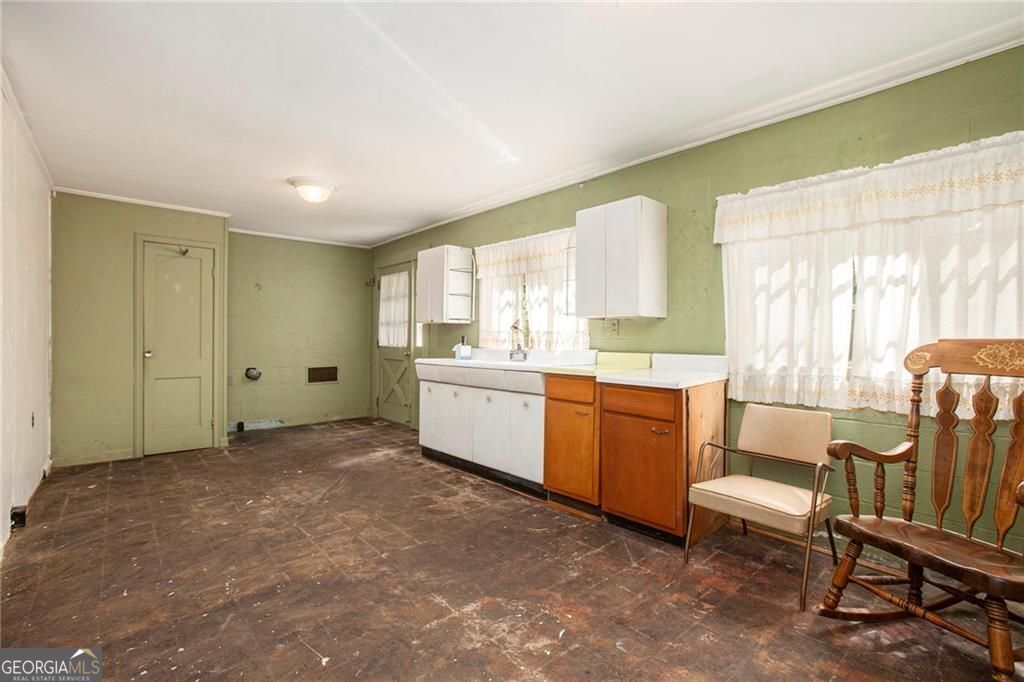 1007 E Callaway Road SW