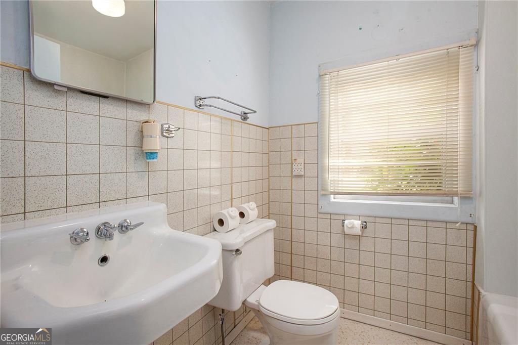 1007 E Callaway Road SW