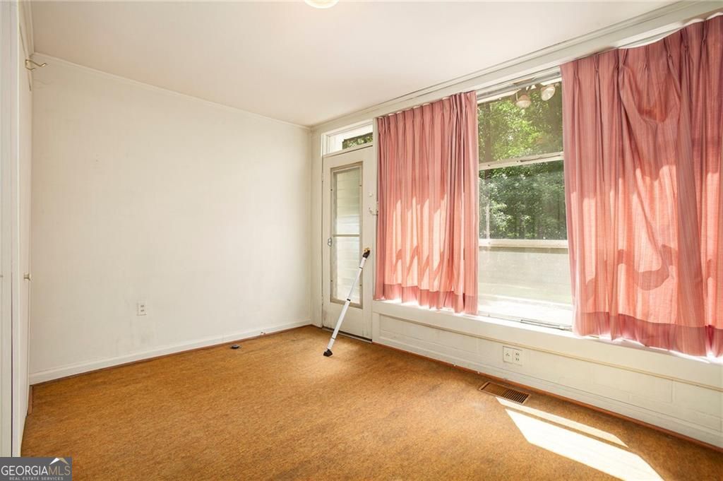 1007 E Callaway Road SW