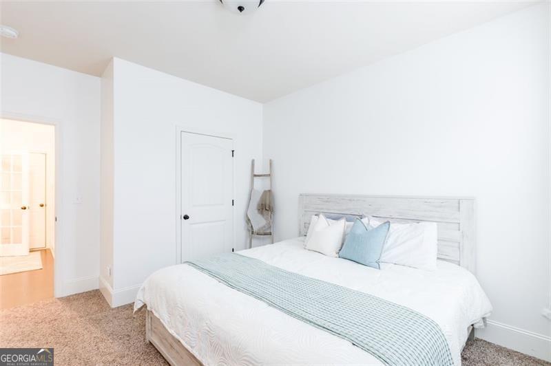 428 PROVIDENCE WALK Street