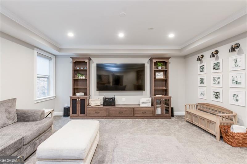 428 PROVIDENCE WALK Street