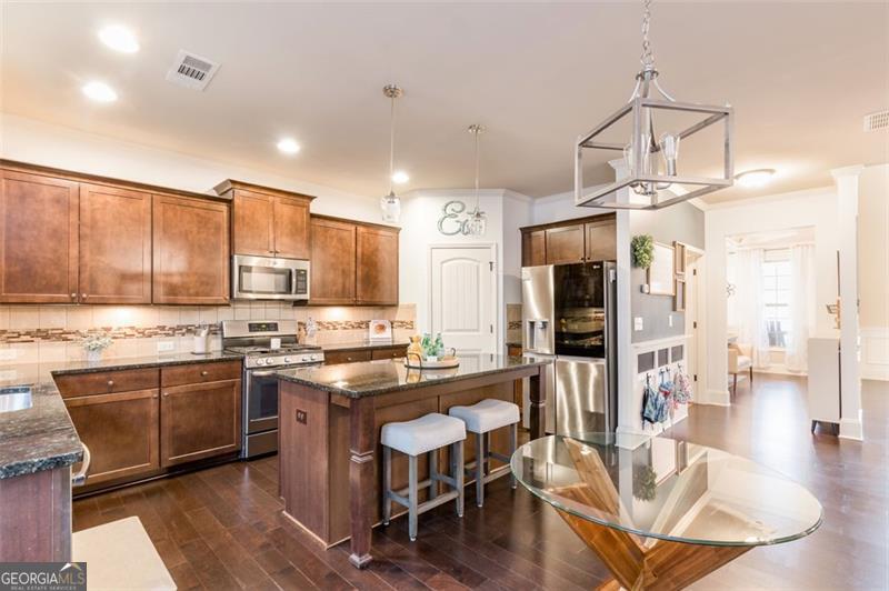 428 PROVIDENCE WALK Street