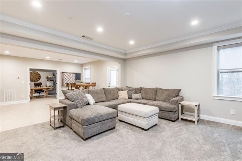 428 PROVIDENCE WALK Street