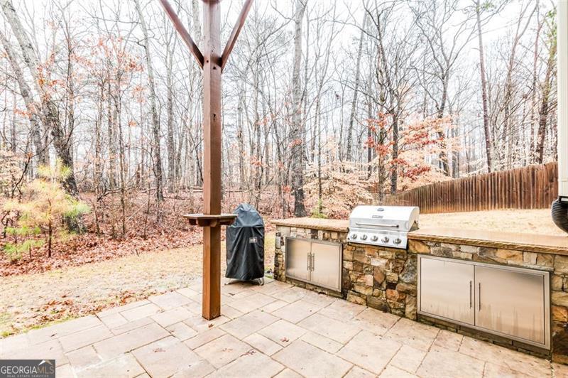 428 PROVIDENCE WALK Street