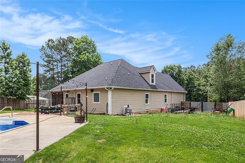 232 CHRISTIAN Circle