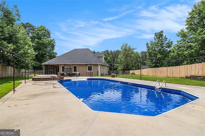 232 CHRISTIAN Circle