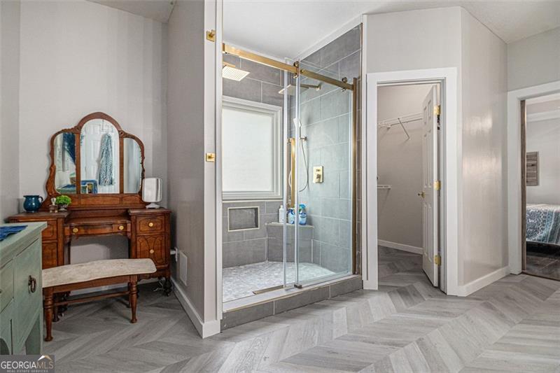 232 CHRISTIAN Circle