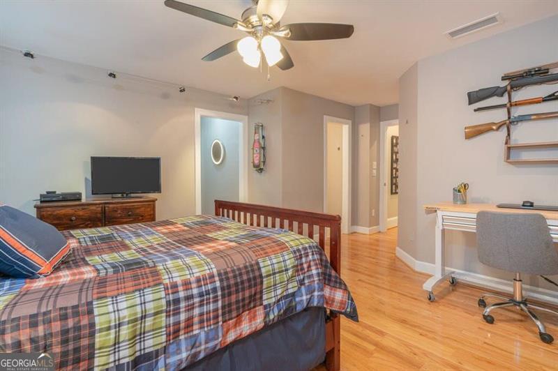 817 Registry Terrace