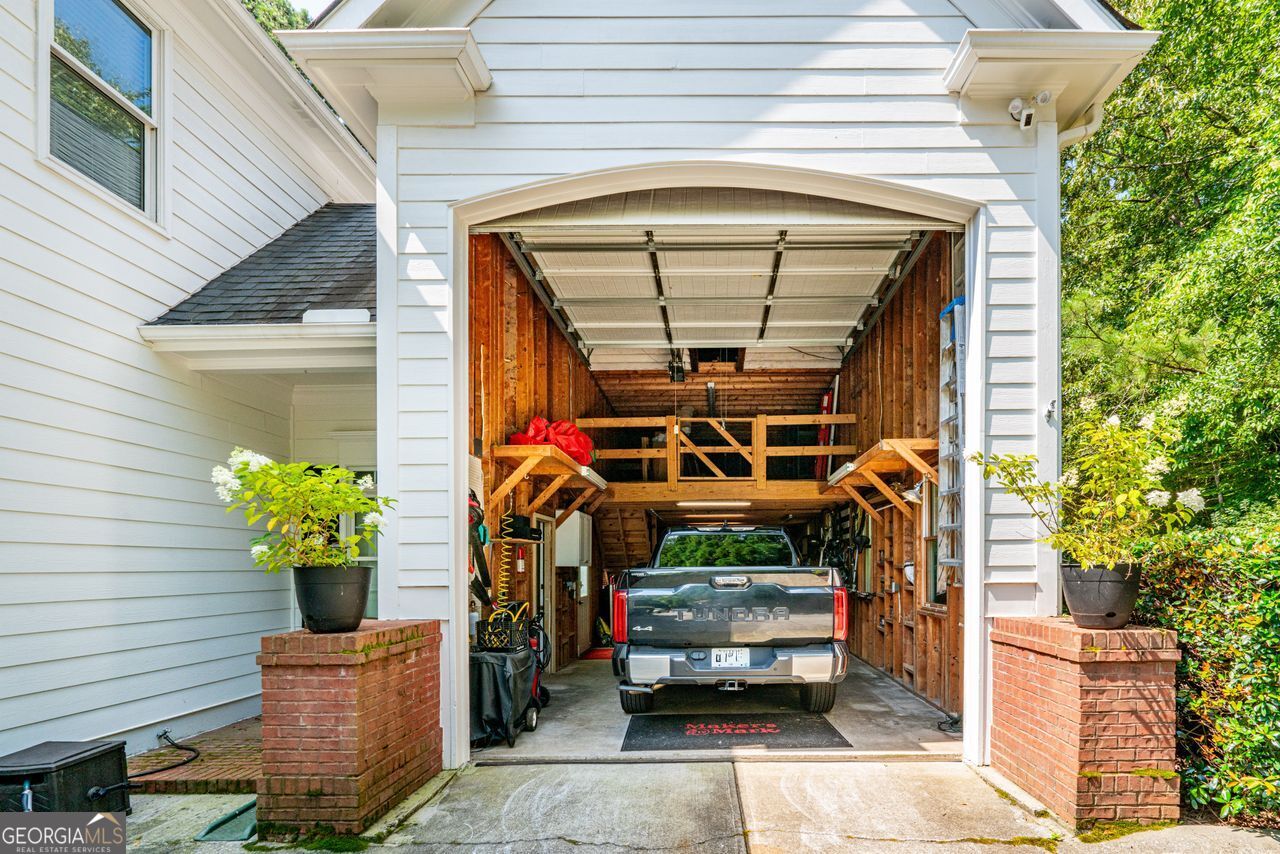 817 Registry Terrace