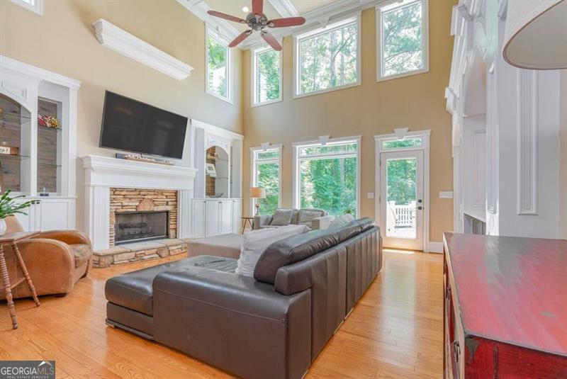 817 Registry Terrace