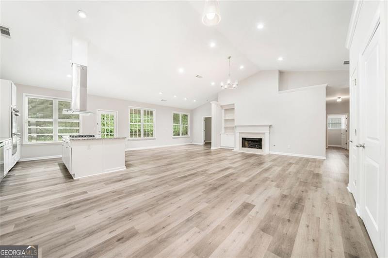 3590 NW BOB HANNAH Drive NW