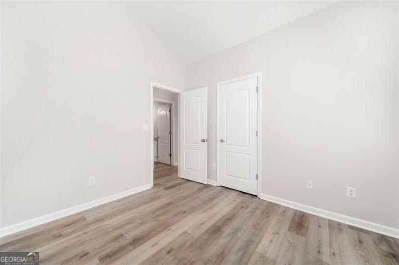 3590 NW BOB HANNAH Drive NW