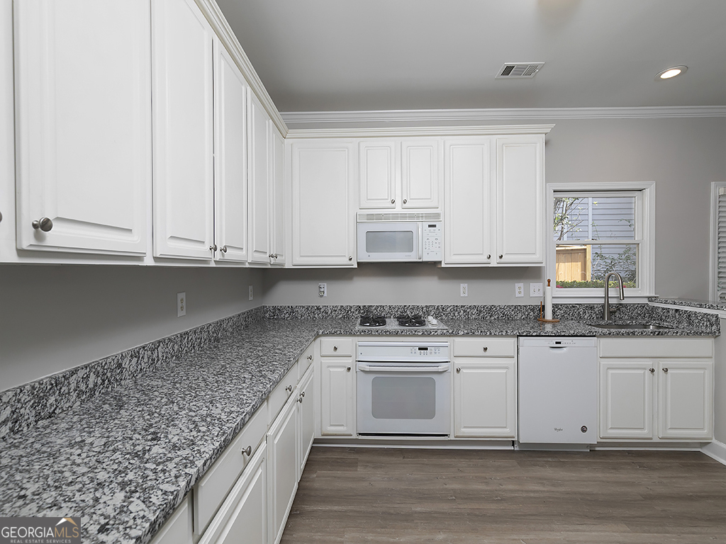 3315 Oak Hampton Way