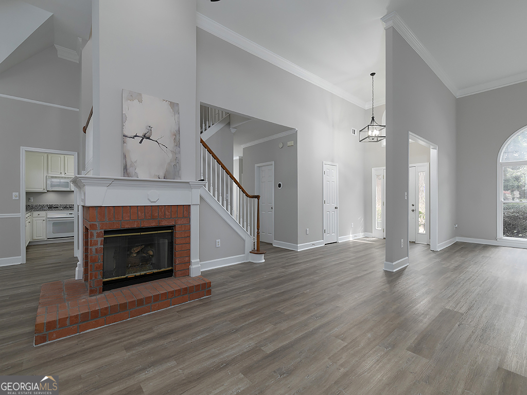 3315 Oak Hampton Way