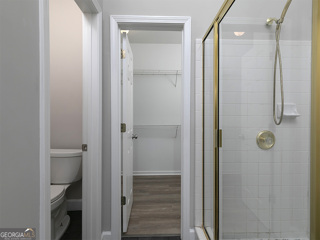 3315 Oak Hampton Way