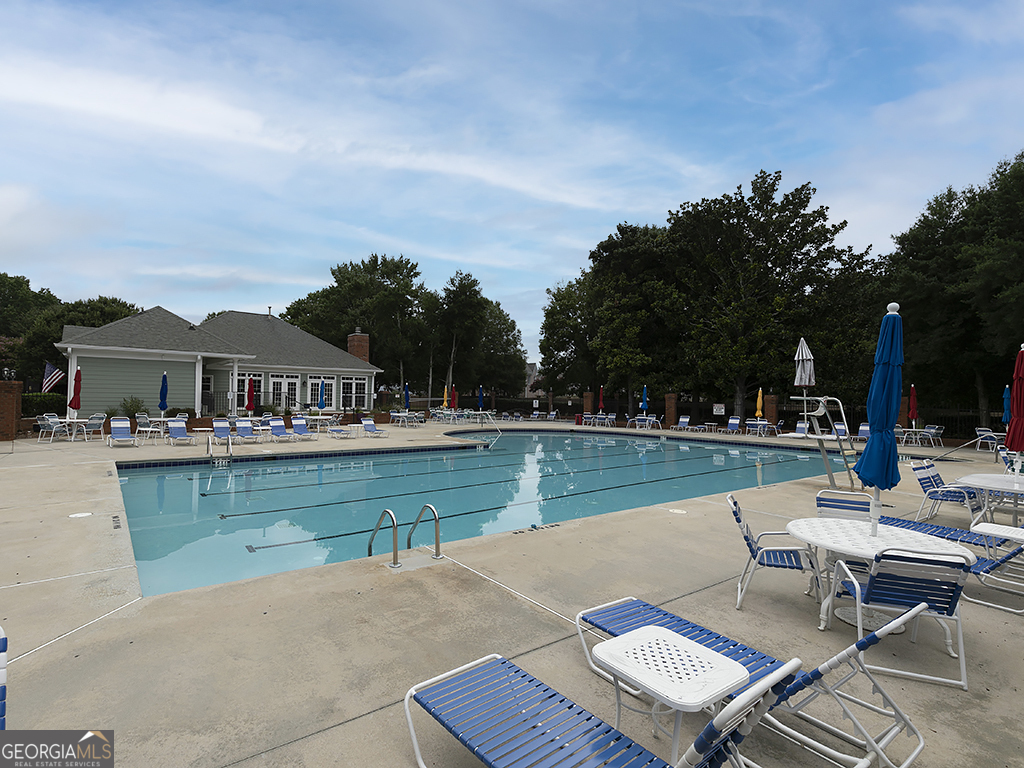 3315 Oak Hampton Way