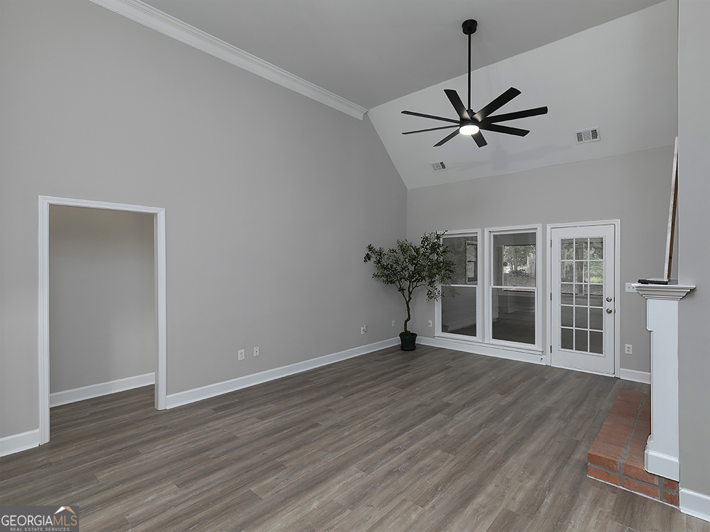 3315 Oak Hampton Way