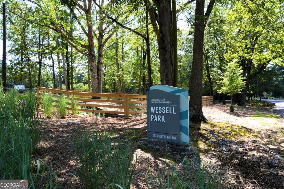 1009 Wessell Road NW