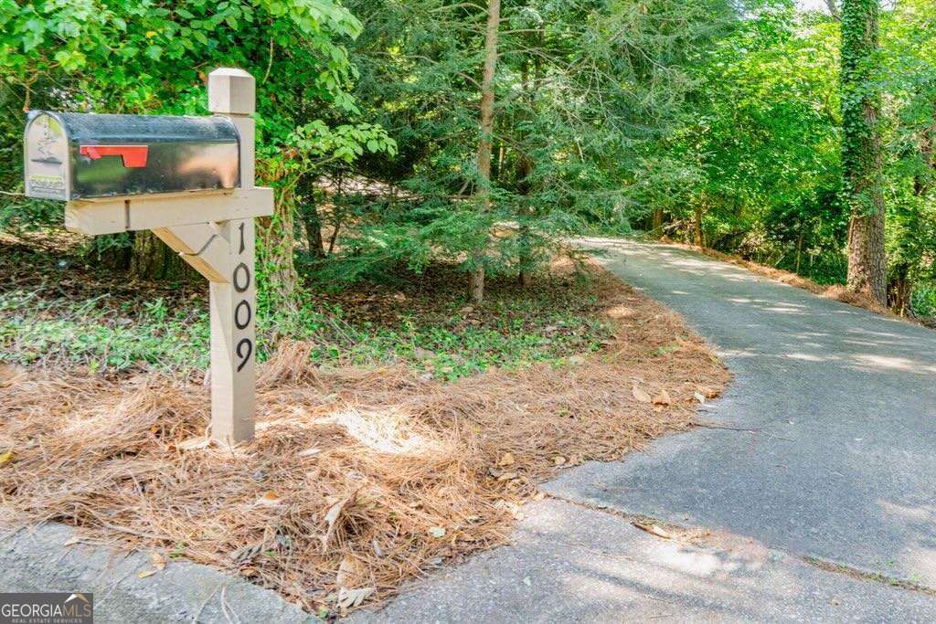 1009 Wessell Road NW