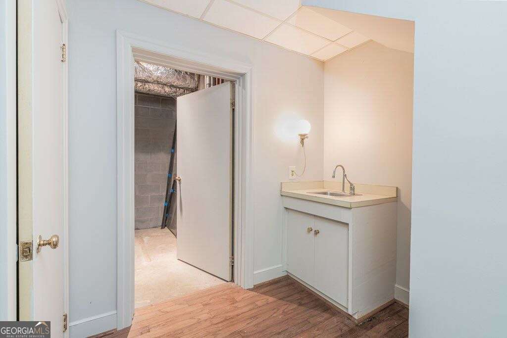 1009 Wessell Road NW