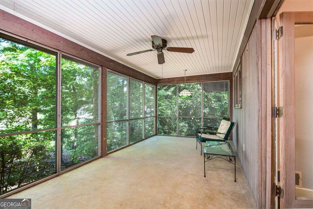 1009 Wessell Road NW