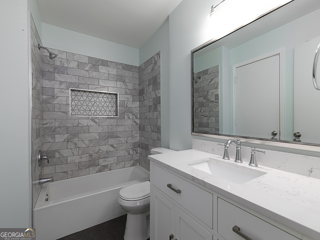 3655 Habersham Road NE # 352, Atlanta Unit: B 352