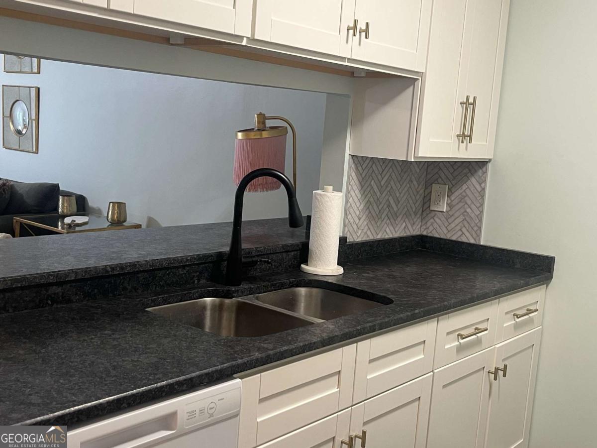 3655 Habersham Road NE # 352, Atlanta Unit: B 352