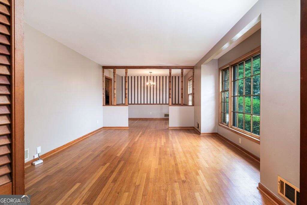 3854 Ridgewood Drive SE