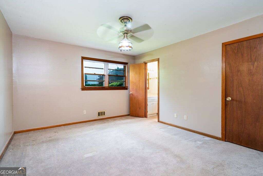 3854 Ridgewood Drive SE