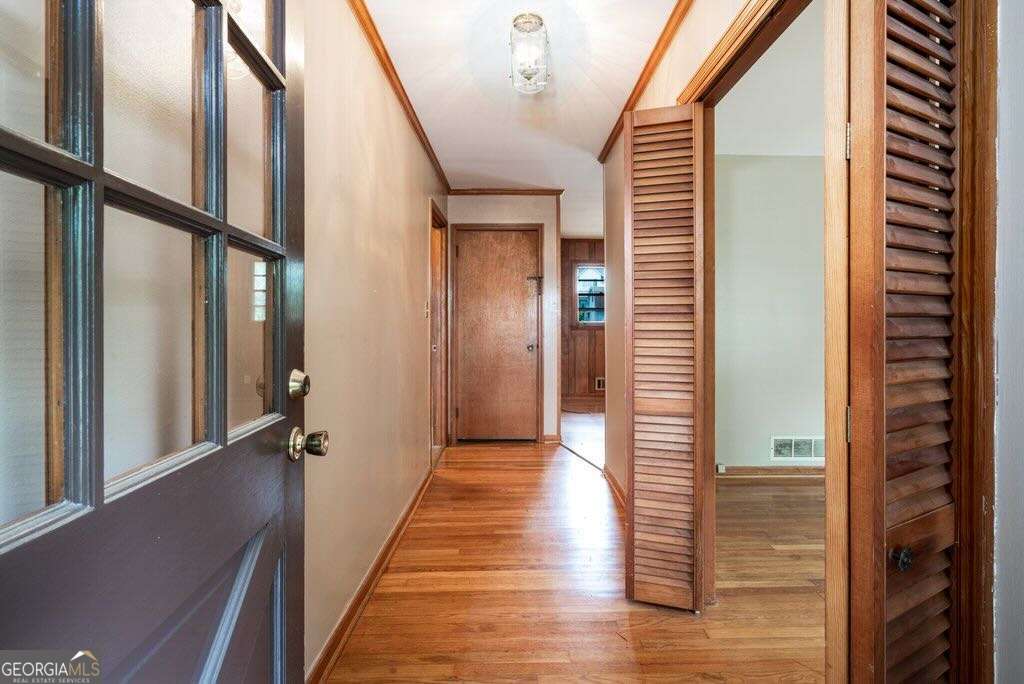 3854 Ridgewood Drive SE