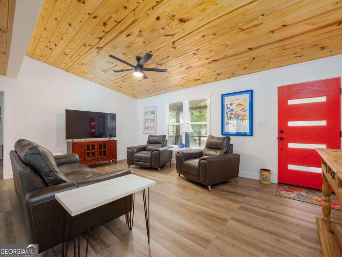 1143 Fiddler Crab Drive